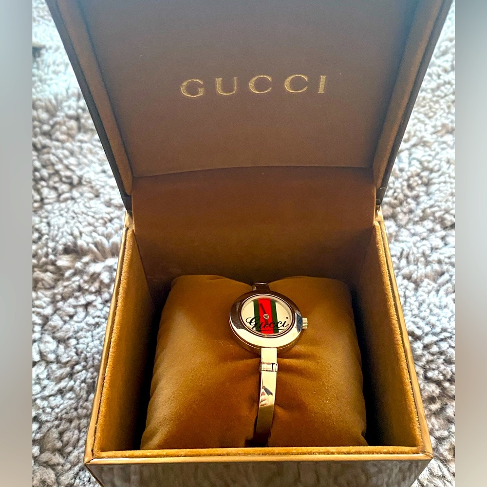 Gucci Women's YA105518 105 G Stainless Steel Watch